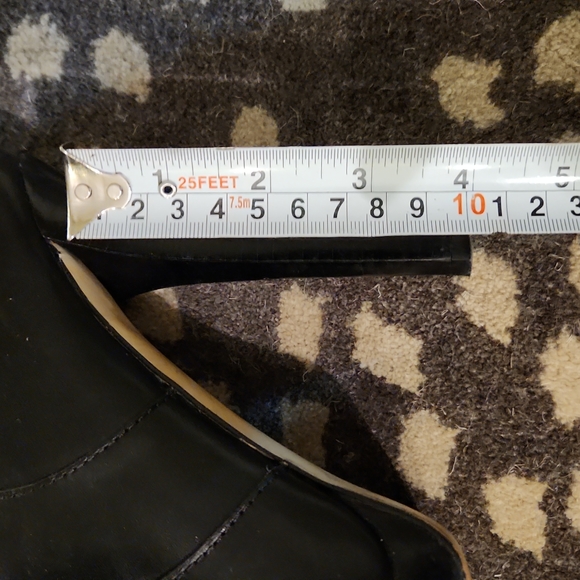 Michael Kors Platform Heels/Booties - Picture 5 of 6